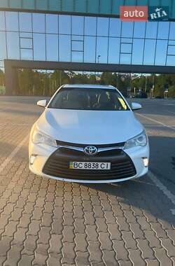 Седан Toyota Camry 2016 в Львові