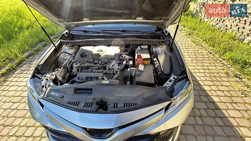 Седан Toyota Camry 2019 в Коломиї