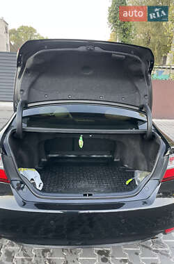 Седан Toyota Camry 2014 в 