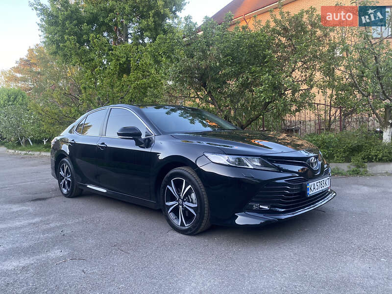 Toyota Camry 2020