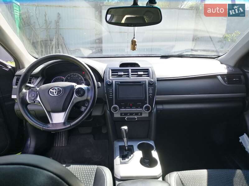 Седан Toyota Camry 2014 в Днепре фото 5 Седан Toyota Camry 2014 в Днепре