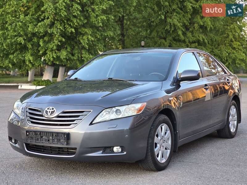 Седан Toyota Camry 2006 в Харькове