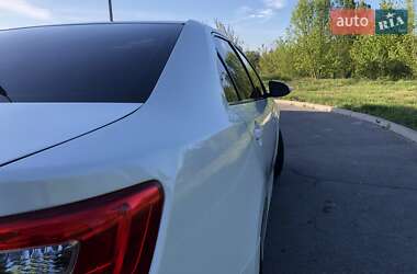 Седан Toyota Camry 2014 в 