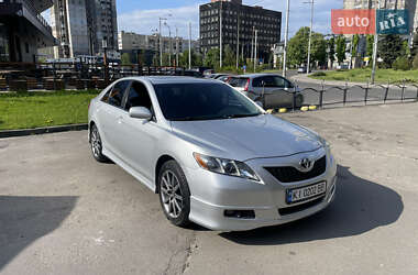 Седан Toyota Camry 2007 в Киеве