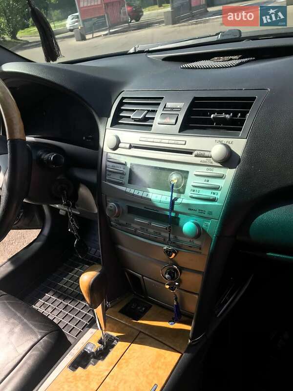Седан Toyota Camry 2007 в Києві