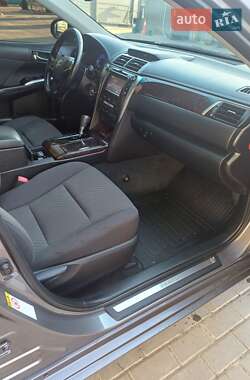 Седан Toyota Camry 2015 в 