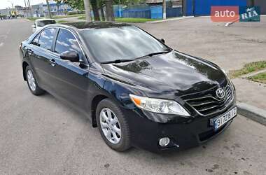 Седан Toyota Camry 2010 в Полтаве