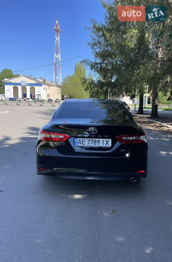 Седан Toyota Camry 2017 в 