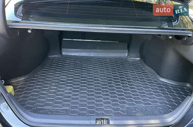 Седан Toyota Camry 2017 в 