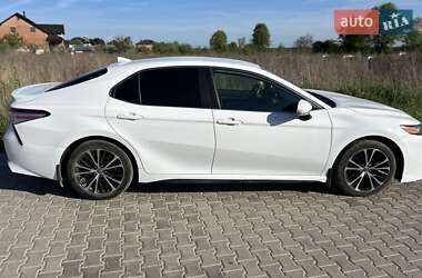 Седан Toyota Camry 2020 в 
