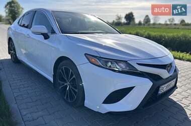Седан Toyota Camry 2020 в 