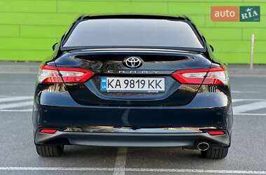 Седан Toyota Camry 2017 в 