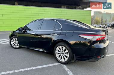 Седан Toyota Camry 2017 в 