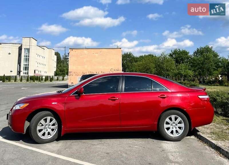 Седан Toyota Camry 2008 в Нетешине
