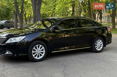 Седан Toyota Camry 2012 в 