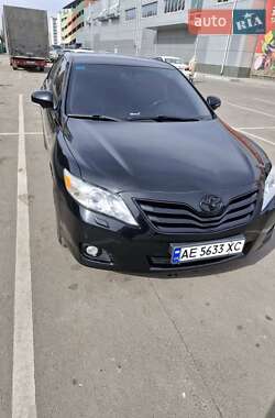 Седан Toyota Camry 2011 в Днепре
