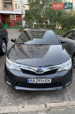 Седан Toyota Camry 2012 в Києві