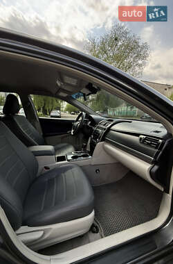 Седан Toyota Camry 2012 в 