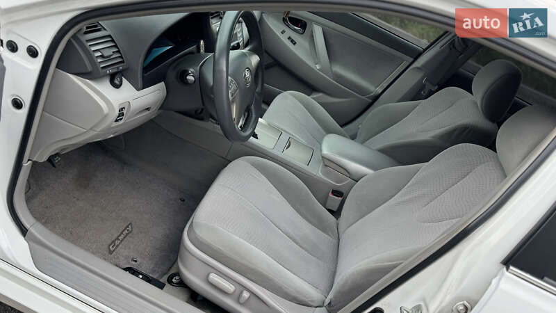 Седан Toyota Camry 2011 в Вінниці