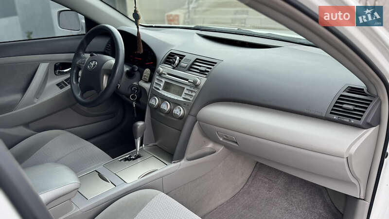 Седан Toyota Camry 2011 в Вінниці
