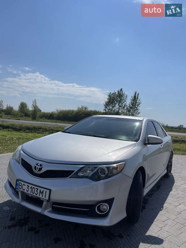 Toyota Camry 2013