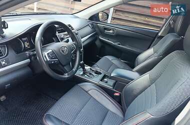 Седан Toyota Camry 2014 в 
