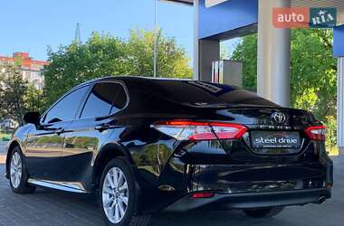 Седан Toyota Camry 2019 в 