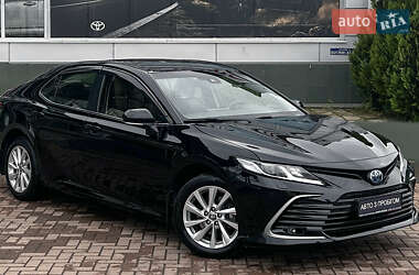 Седан Toyota Camry 2021 в Черновцах