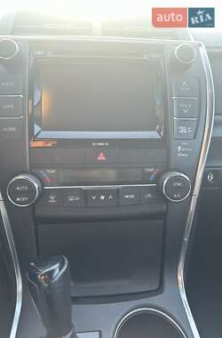 Седан Toyota Camry 2015 в 