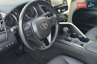 Седан Toyota Camry 2022 в 