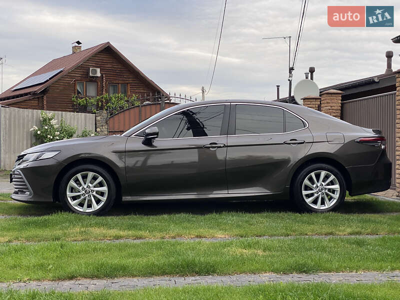 Седан Toyota Camry 2021 в Києві
