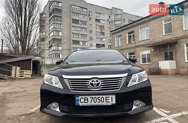 Седан Toyota Camry 2012 в Чернигове