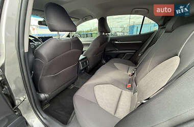 Седан Toyota Camry 2021 в 