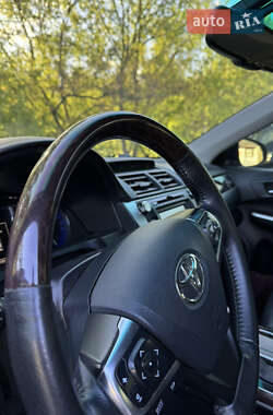 Седан Toyota Camry 2016 в 