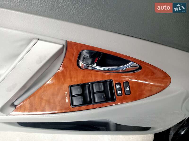 Седан Toyota Camry 2011 в Стрые