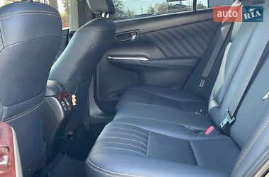 Седан Toyota Camry 2012 в 