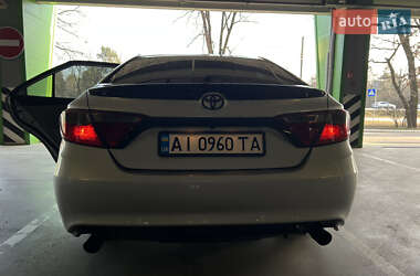 Седан Toyota Camry 2015 в 