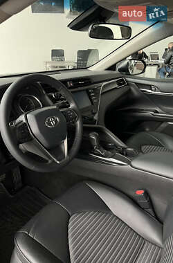 Седан Toyota Camry 2017 в 