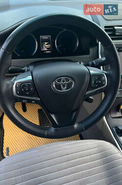 Седан Toyota Camry 2017 в 