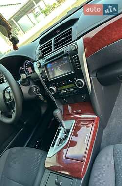 Седан Toyota Camry 2012 в 