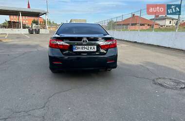 Седан Toyota Camry 2012 в 