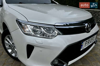 Седан Toyota Camry 2016 в 