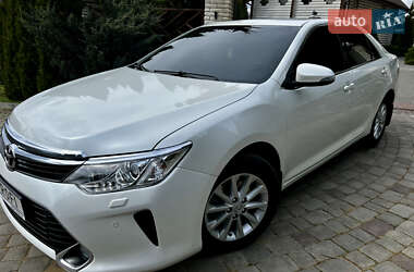 Седан Toyota Camry 2016 в 