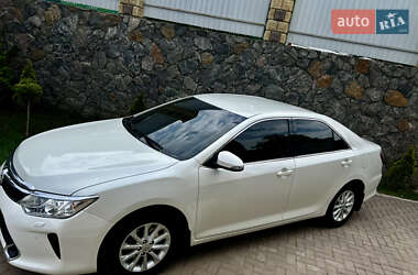 Седан Toyota Camry 2016 в 