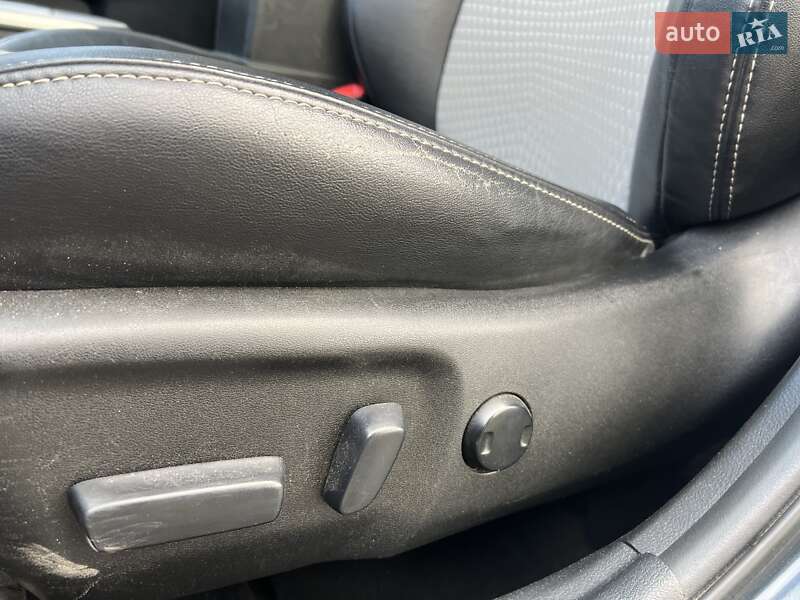 Седан Toyota Camry 2015 в Одессе