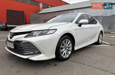 Седан Toyota Camry 2020 в Одессе