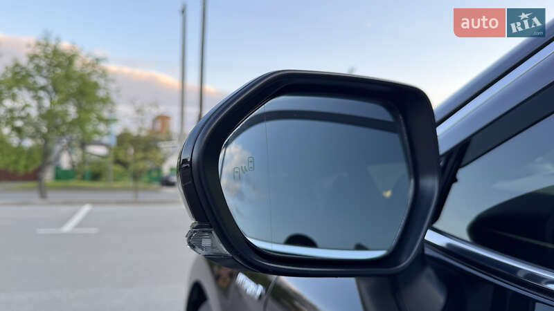 Седан Toyota Camry 2020 в Киеве