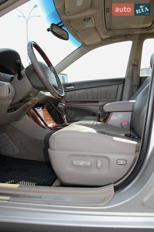 Седан Toyota Camry 2006 в Києві