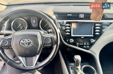 Седан Toyota Camry 2020 в 