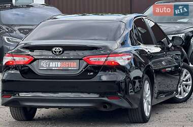 Седан Toyota Camry 2018 в 
